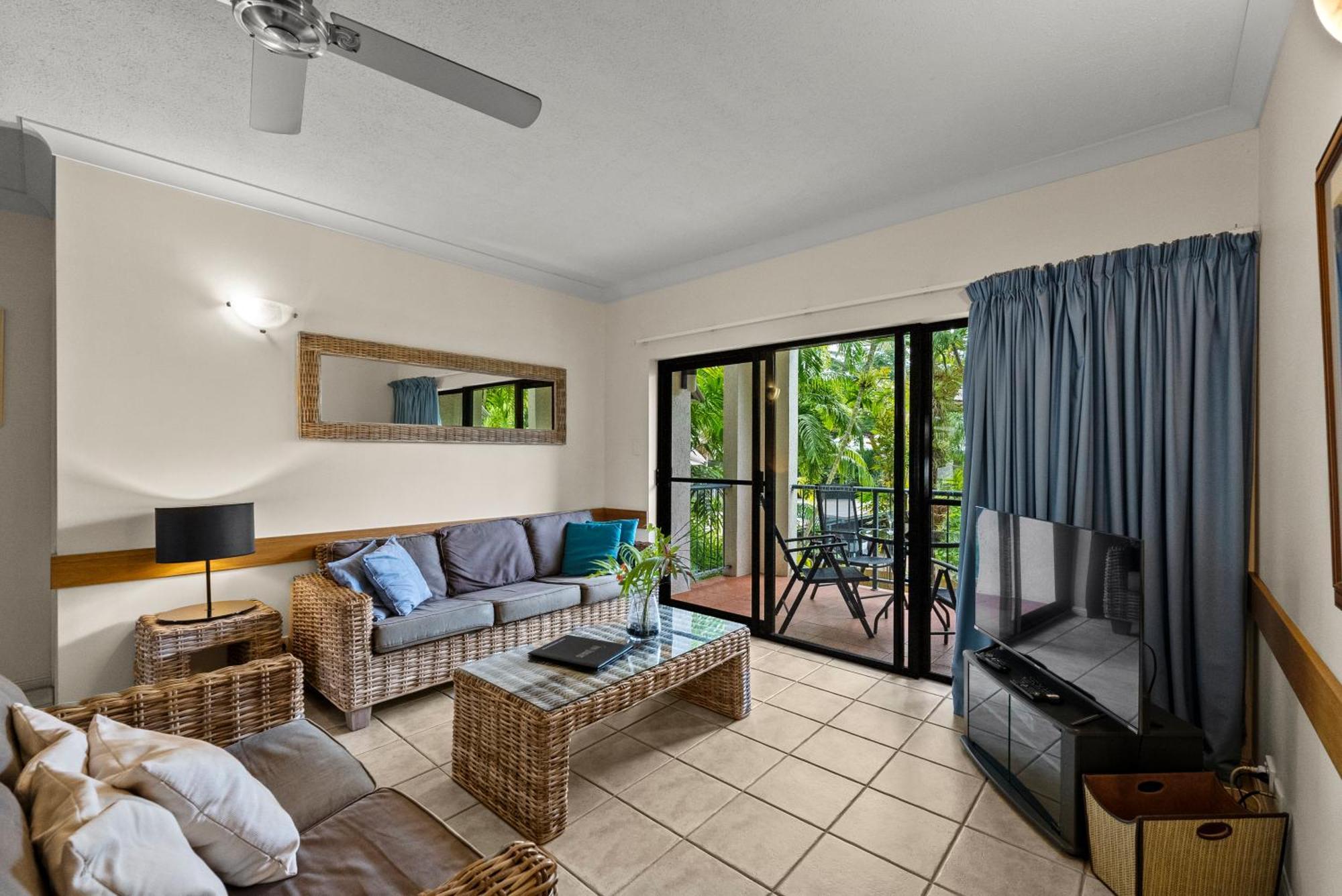 Nautilus Holiday Apartments Port Douglas Exterior photo